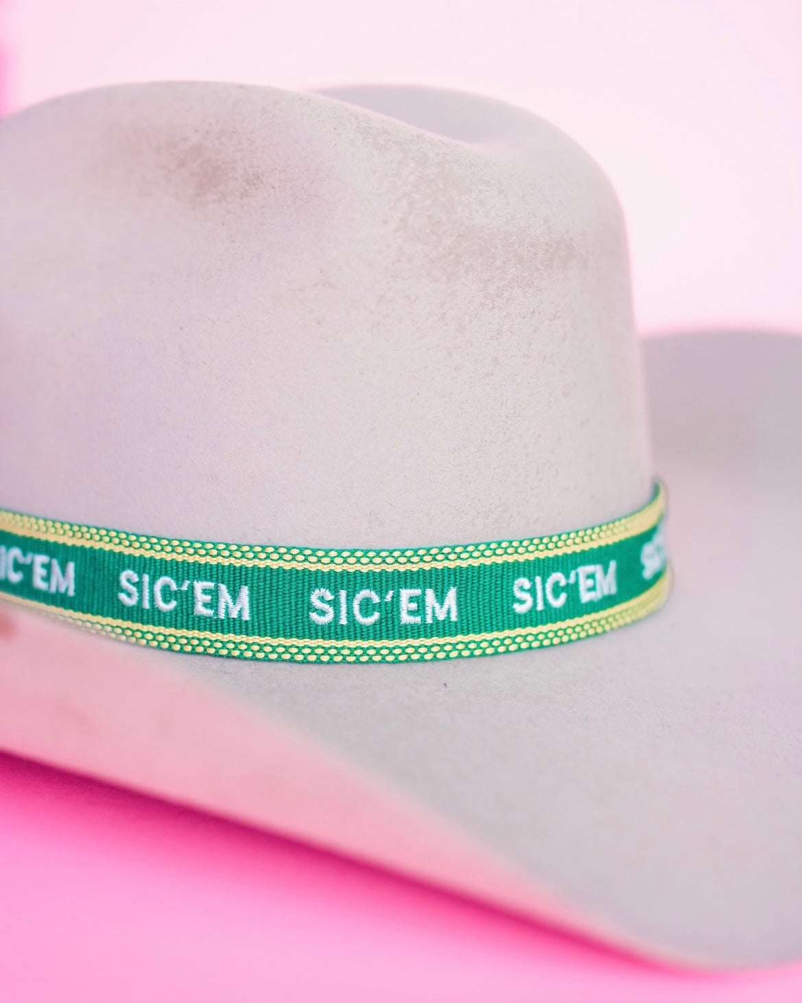 Sic’em Hat Band